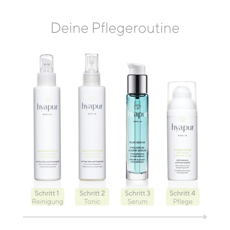 Deine tägliche Pflegeroutine kann z.B. so aussehen: Im 1. Schritt reinigst du deine Haut, im 2. trägst du Gesichtswasser auf und entfernst Seifenreste sanft mit einem Wattepad. Danach befeuchtest du deine Haut nochmals leicht mit Wasser oder Gesichtswasser, trägst dein Hyaluron-Serum auf, lässt es vollständig einziehen und schließt es mit einer Tages- oder Nachtpflege ein. 